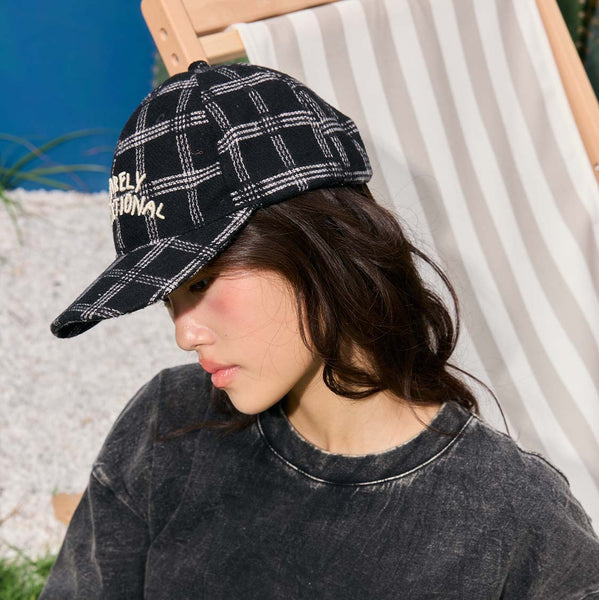 BARELY FUNCTIONAL WOOL CAP - Black